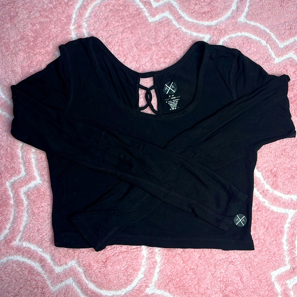 Aptitude Apparel black crop top